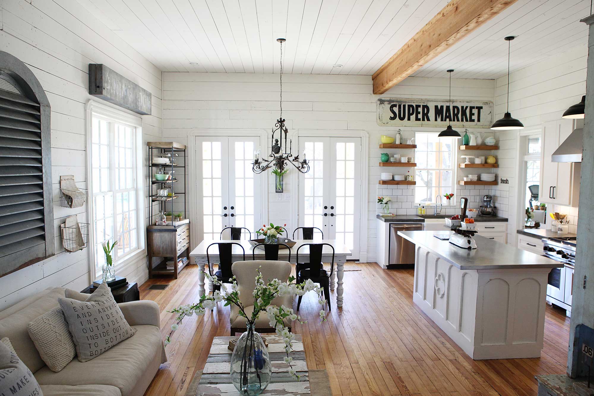 Joanna Gaines kitchen.